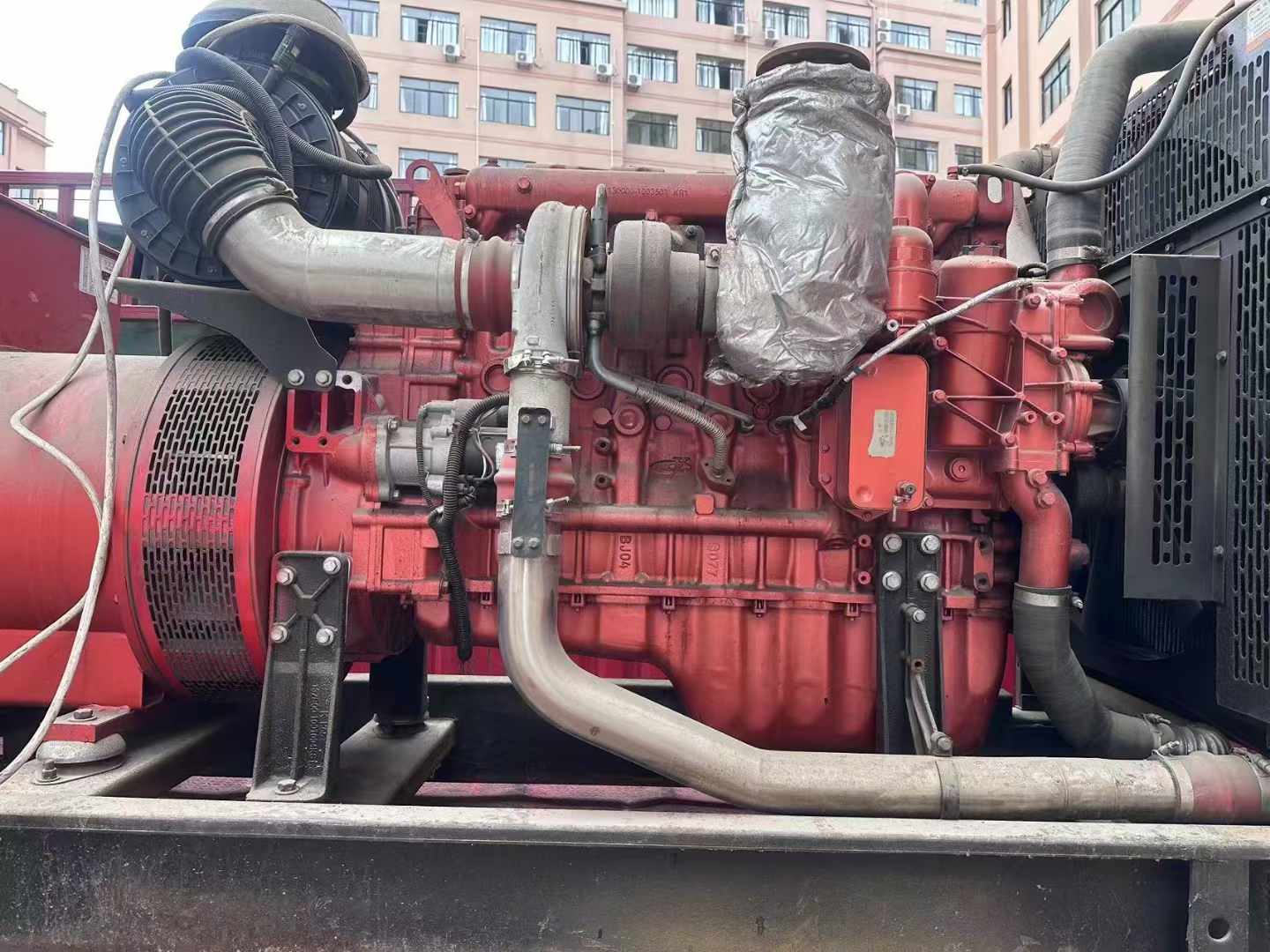 吐鲁番如何选择适合 600kW 柴油发电机组的过载保护器？