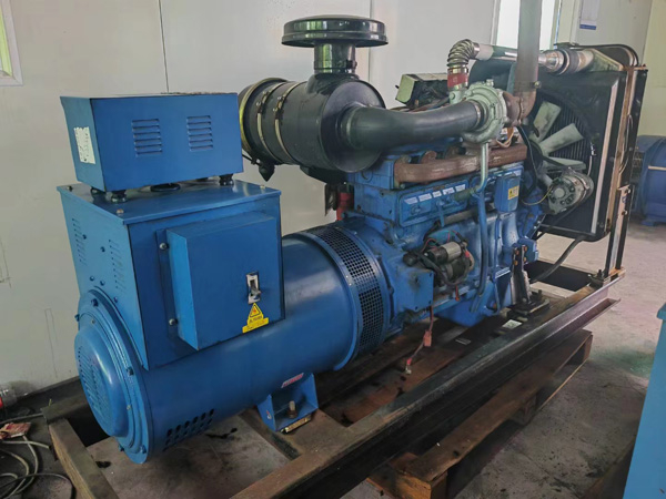 吐鲁番100kW柴油发电机组使用多级机油有哪些优缺点？